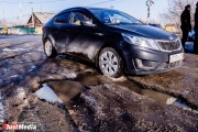«Люди привыкли жить в грязи». Растаявший снег затопил улицы Ирбита 