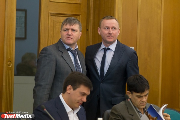 «Под грифом секретно»: депутатам ЕГД рассказали о реальных зарплатах служащих, которым повысят оклады