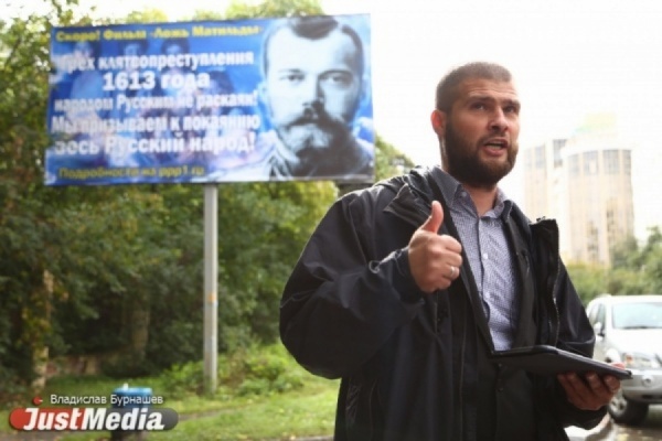 Сейчас Алиев в Крыму