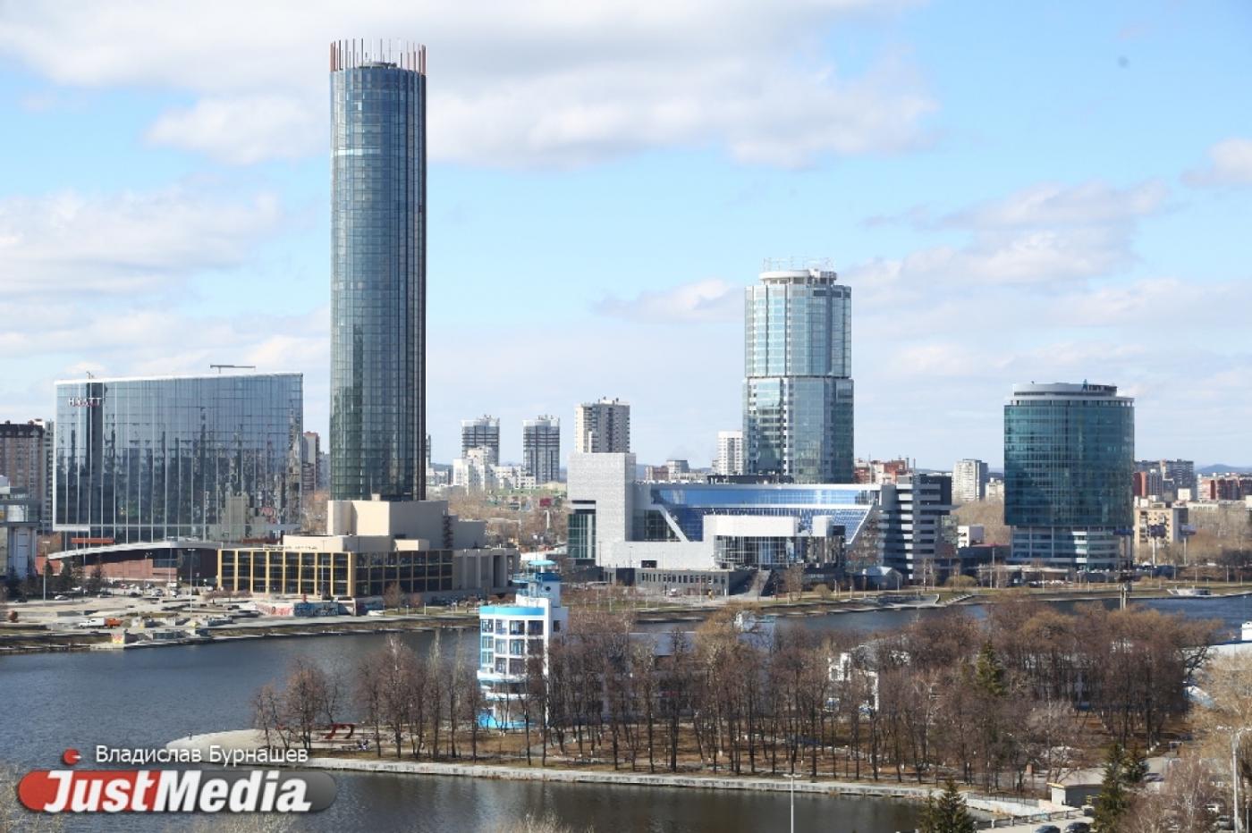 В Екатеринбурге к 2030 году благоустроят 66 микрорайонов - Фото 1