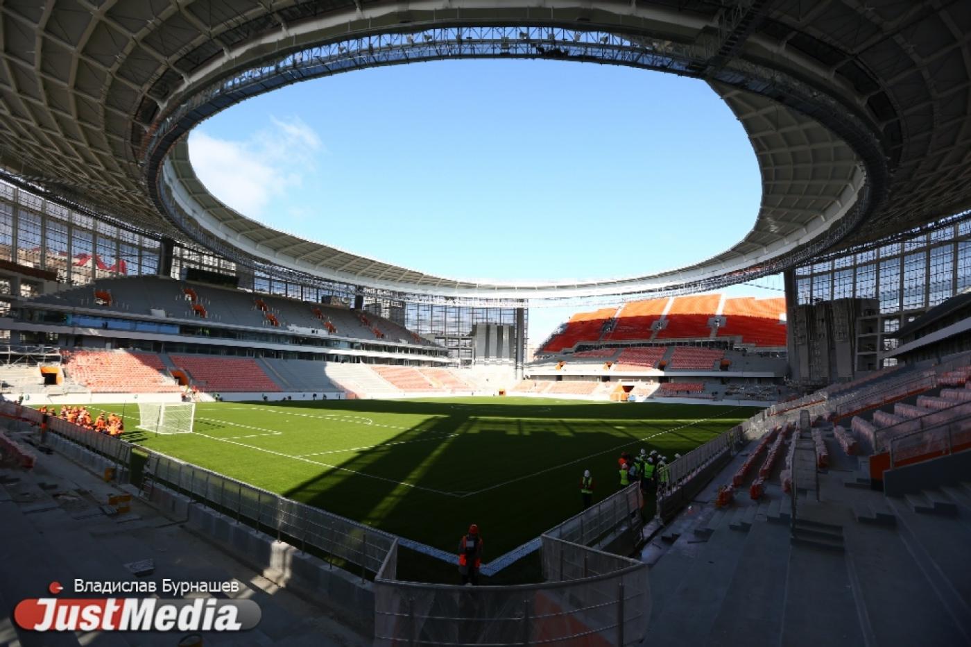 Очереди за билетами на ЧМ-2018 разделили екатеринбургских болельщиков на два лагеря - Фото 1