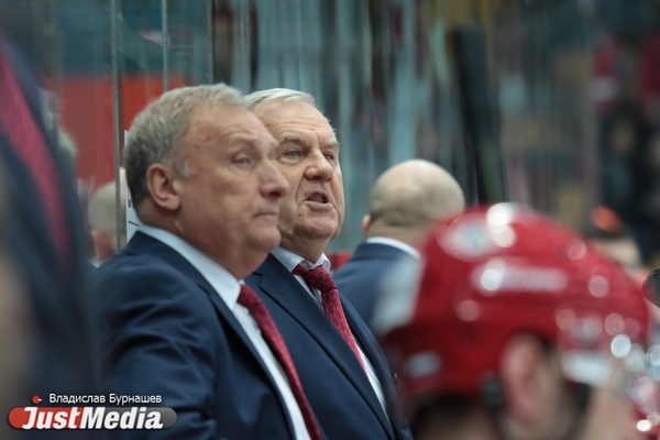 «Пришлось играть в три звена, так как Паре увезли в больницу». «Автомобилист» на выезде уступил столичному ЦСКА