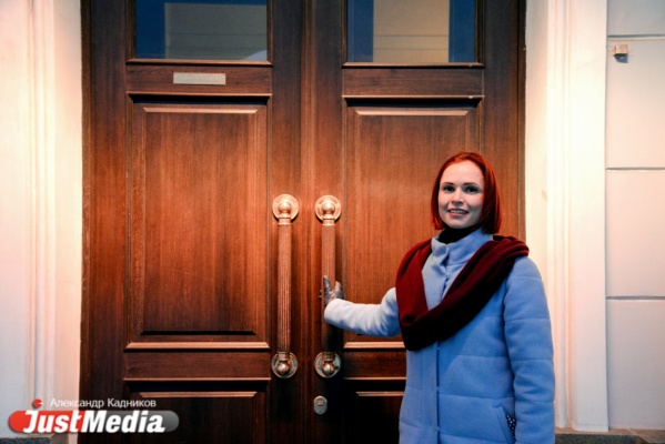 Балерина Елена Трубецкова: «Вечерами достаточно холодно, но в моем сердце всегда тепло». В Екатеринбурге -7 и небольшой снег. ФОТО, ВИДЕО