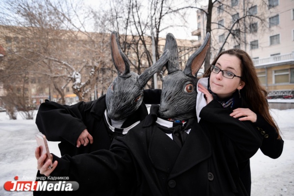 Театровед Мария Зырянова: «Моя кровь говорит, что скоро весна. Будьте к ней готовы». В Екатеринбурге -2 и снегопад