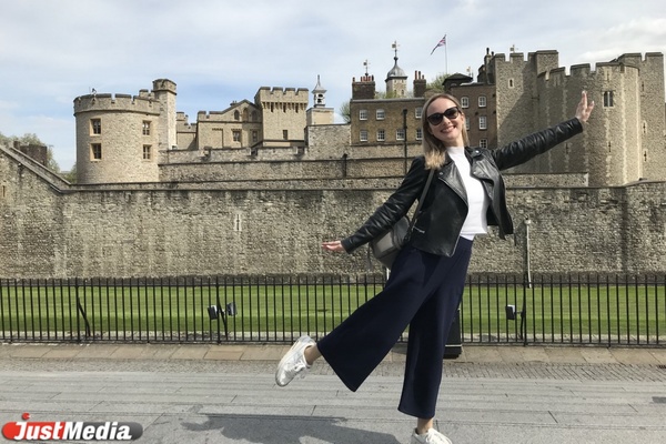 Переводчик Елена Ушакова: «Потеплело градусов на 10 – и настроение совсем другое». В Екатеринбурге последний теплый денек. ФОТО, ВИДЕО