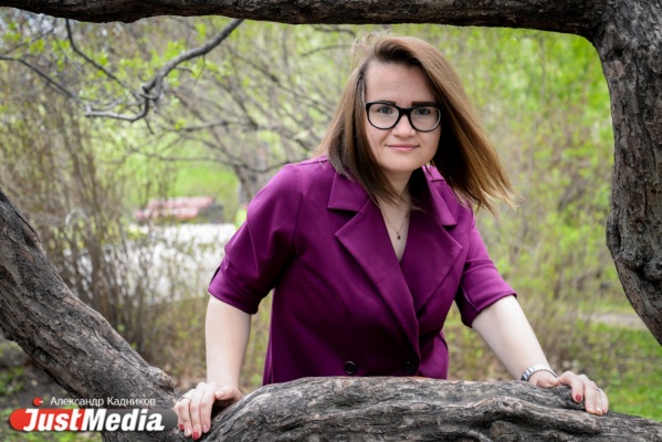 Ирина Парфенова, волонтер ЧМ-2018: «В плохую погоду можно испечь яблочный пирог». В Екатеринбурге +14 и дождь. ФОТО, ВИДЕО