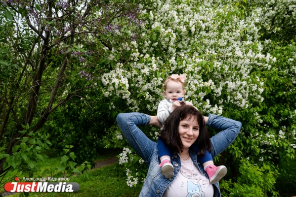 Сервис-консультант Кристина Курочкина: «Лето – это целая жизнь впереди». В Екатеринбурге +14 и небольшой дождь. ФОТО, ВИДЕО