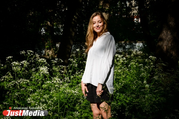 Мисс Екатеринбург-2015 Владислава Тарасова: «Лето – веселая пора встреч с друзьями, походов и шашлыков». В Екатеринбурге +31. ФОТО, ВИДЕО