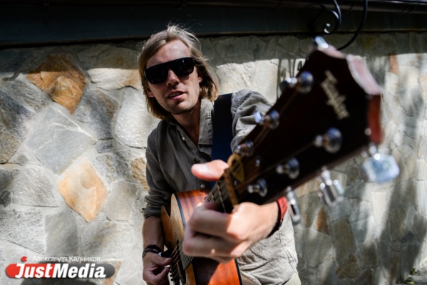 Миша Лузин, музыкант: «Наконец-то на Урал пришло нормальное лето». В Екатеринбурге +30 и вечером дождь. ФОТО, ВИДЕО