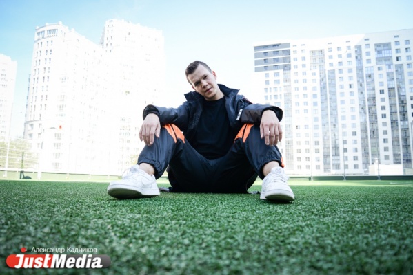 Павел Банников, хореограф: «Жара, солнце, яркие лучи и витамин D сносят крышу». В Екатеринбурге +28. ФОТО, ВИДЕО