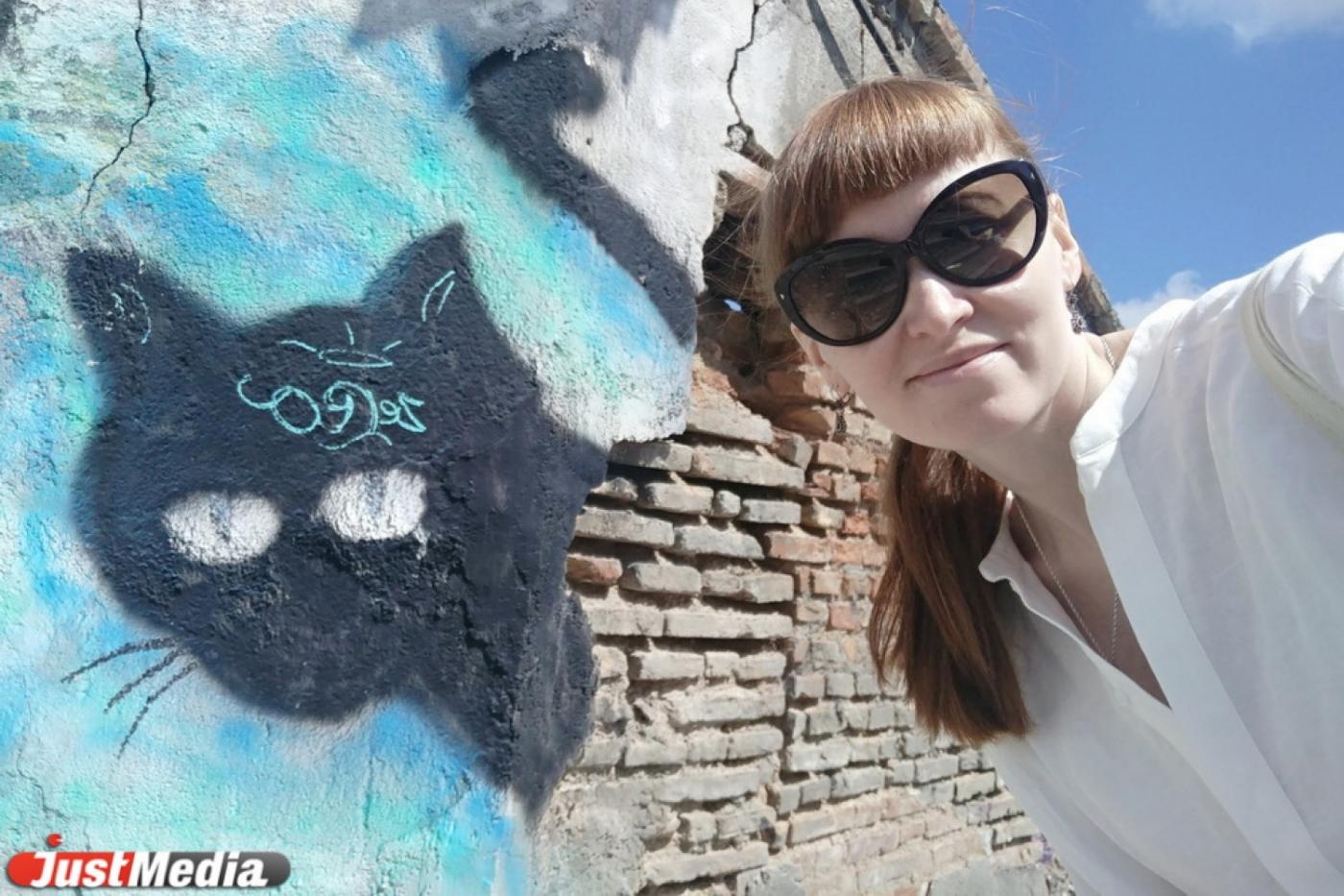 Журналист Екатерина Турдакина: «Привет из жаркой Испании. Тут + 33, а я люблю чуть похолоднее». В понедельник в Екатеринбурге +23 и дожди. ФОТО - Фото 1