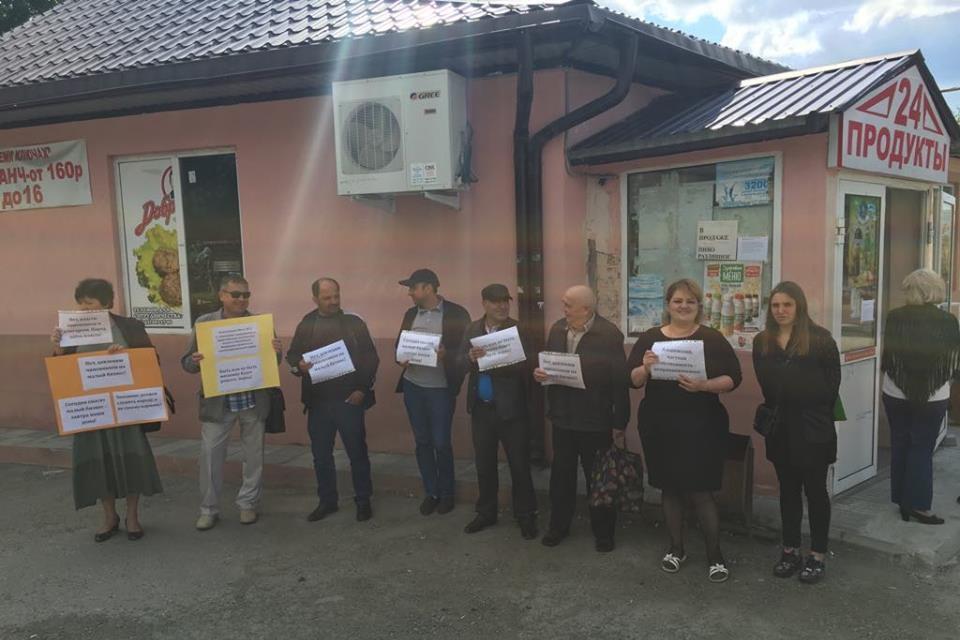 Жители «Семи ключей» встали на защиту малого бизнеса от давления чиновников - Фото 1