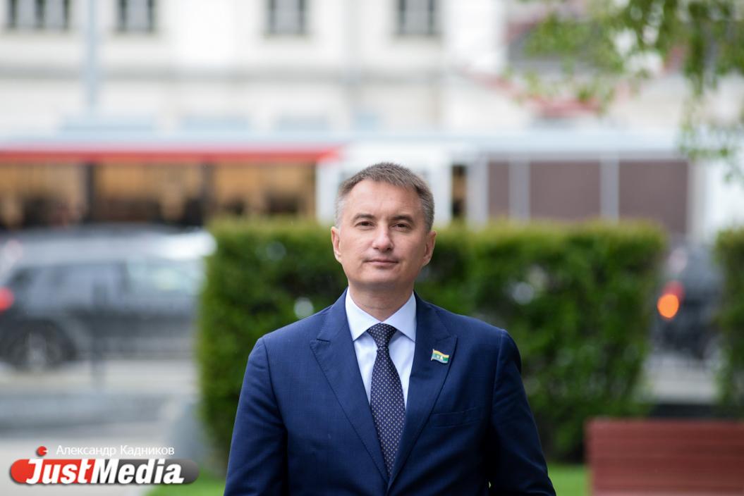 Силовики нагрянули в избирком с обыском из-за подписей за Смолина - Фото 1