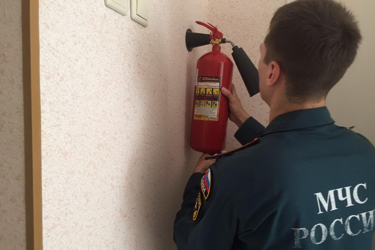 Бюллетени не сгорят. Свердловские спасатели проверяют избирательные участки - Фото 1