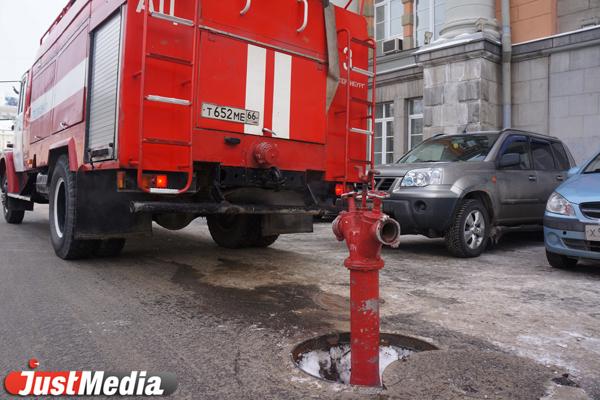 В Ирбите эвакуировали 53 ребенка из-за пожара в детском саду - Фото 1