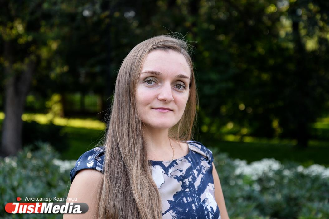 Ведущая Марина Багаутдинова: «Погода радует, поэтому бросайте дела и идите гулять». В Екатеринбурге +18 - Фото 1