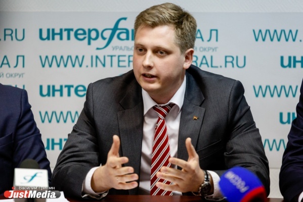 «Не считаются ни с законом, ни с этикетом». Робот от имени КПРФ призывает бойкотировать выборы в ЕГД - Фото 1