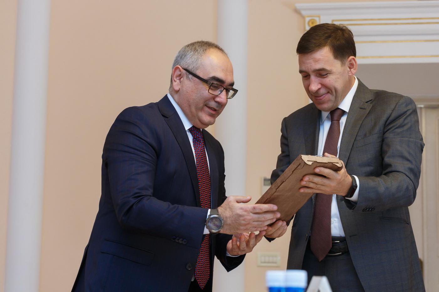 Генеральный консул Азербайджана в Екатеринбурге дал высокую оценку возможностям сотрудничества с нашим регионом - Фото 1