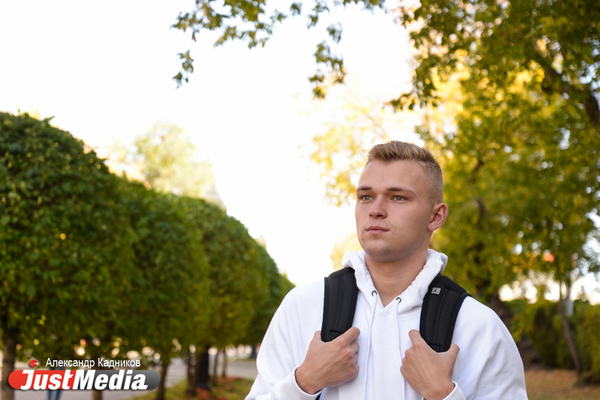 Журналист Александр Семичев: «Люблю такое время года, ведь сейчас лето посреди осени». В Екатеринбурге +22