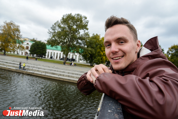 Журналист Дмитрий Изгагин: «Не важно, как холодно на улице, ведь главное - это тепло, которое греет изнутри». В Екатеринбурге +20