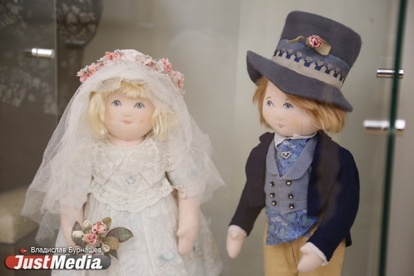 В Верхней Туре, где нет ЗАГСа, появился свой Парк молодоженов с коваными качелями и скамейкой для влюбленных - Фото 1