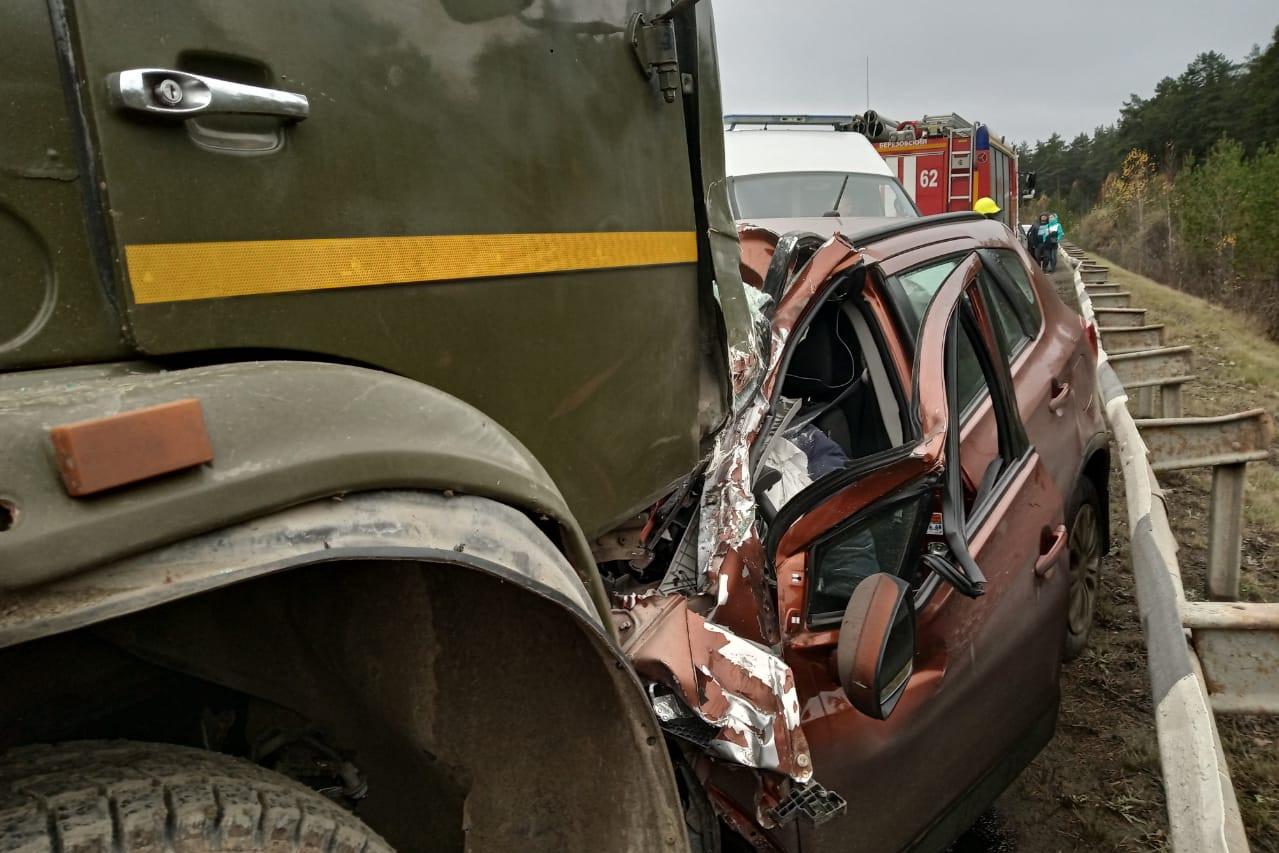 С утра на свердловских трассах погибли четыре человека. ФОТО - Фото 1