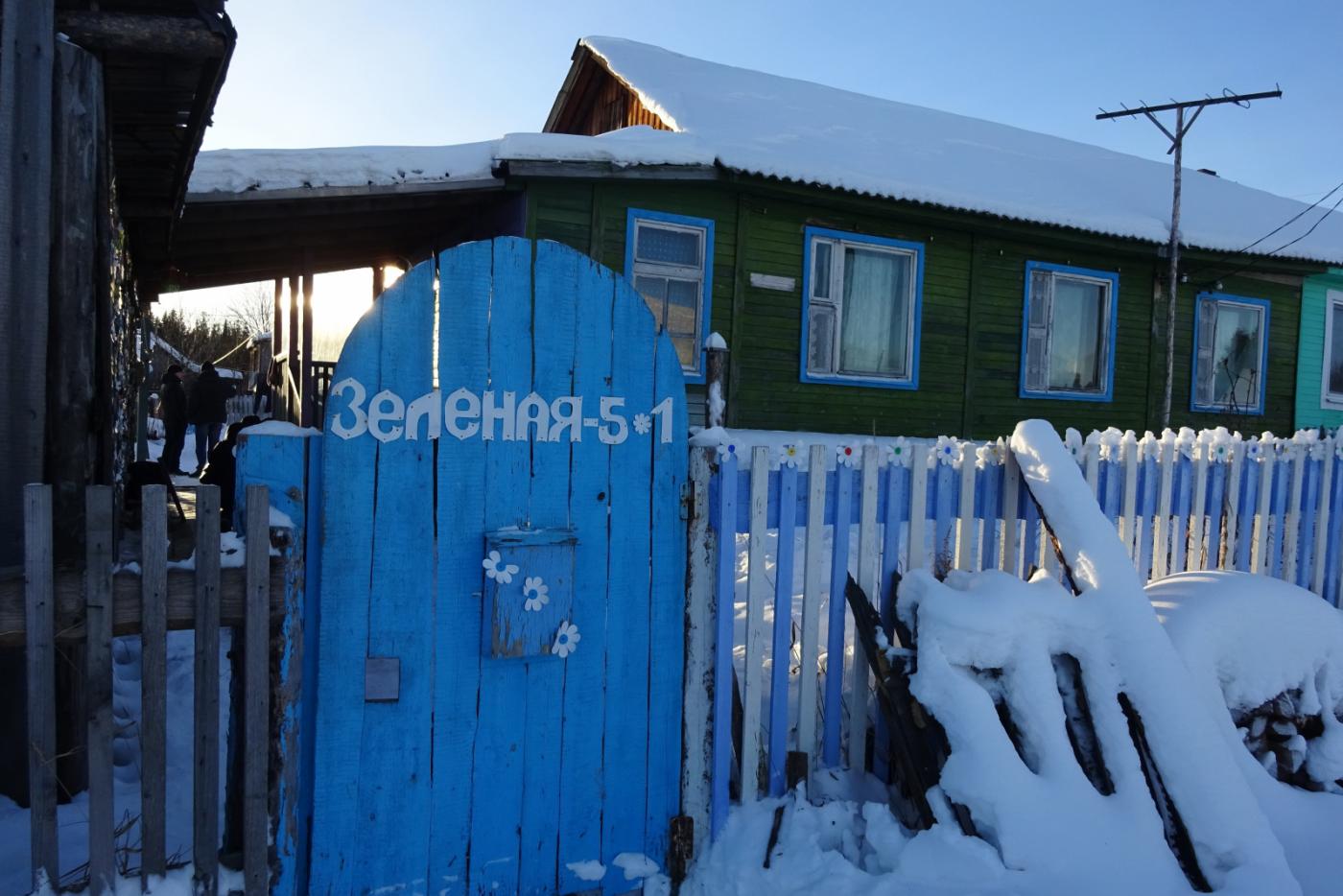 Под Ивделем мужчина зашел к знакомому поменяться DVD-дисками и зарезал его пьяного гостя - Фото 1