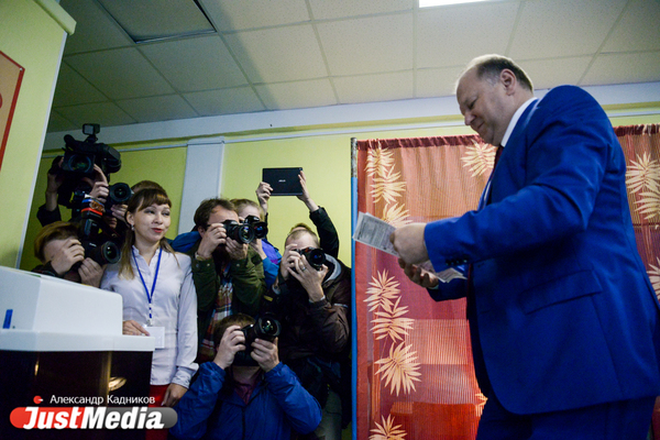 «Происходит то, что должно происходить». Во время голосования новый полпред УрФО прокомментировал отставку Тунгусова - Фото 1