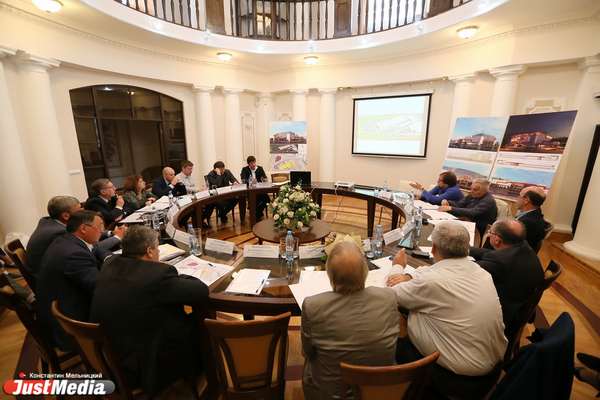 Перед выходом на пенсию Якоб распустил городской градсовет - Фото 1