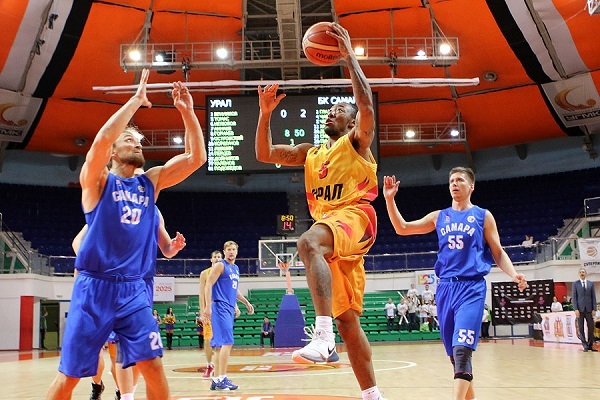 Баскетбольный клуб «Урал» сыграет с пятиклассниками школы №53, которые не смотрели «Движение вверх» и получили за это неуд - Фото 1