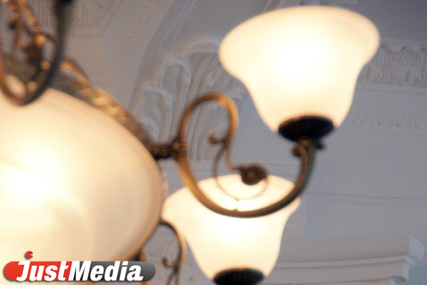 Из-за стрельбы неизвестных четыре тысячи жителей поселка Северка остались без света - Фото 1