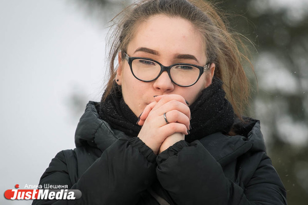 Секретарь молодежного избиркома Ирина Виноградова: «На Урале очень холодно, но все равно я его люблю». В Екатеринбурге -6 и без осадков