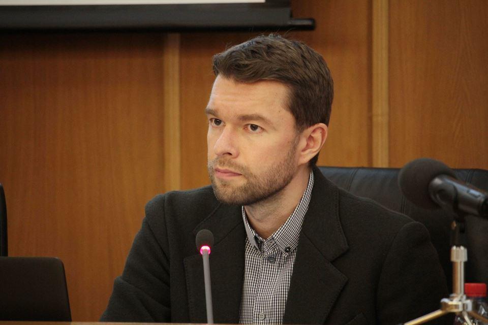 Алексей Вихарев: «Если Высокинскому нечего будет предъявить на ежегодном отчете, то дума спокойно сократит ему зарплату» - Фото 1