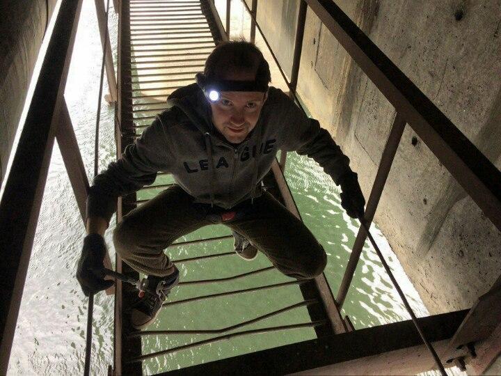 Игроки «Дозора» со всей России собирают средства на лекарства для парня из Новосибирска, которого нашли без сознания запертым в авто на парковке - Фото 1