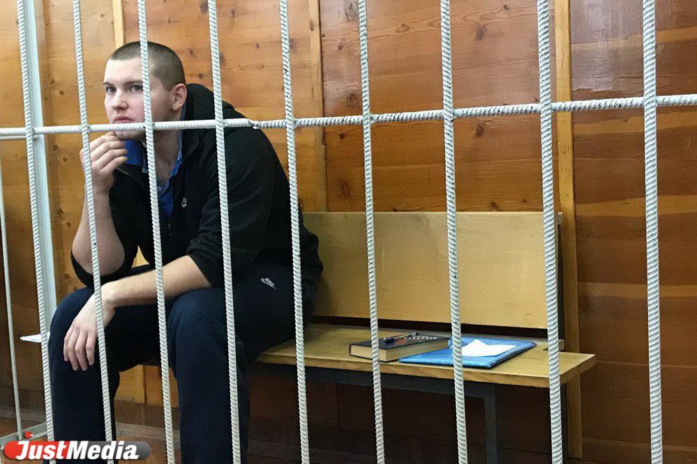 «Уверен, что дело политическое». Политтехнолога Устинова оставили в СИЗО еще на четыре месяца - Фото 1