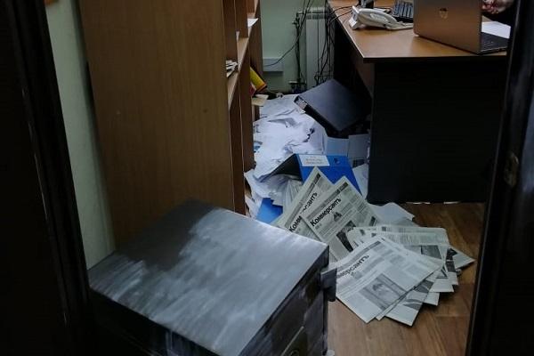 В Екатеринбурге силовики задержали подозреваемого в нападении на редакцию «Коммерсантъ-Урал» - Фото 1