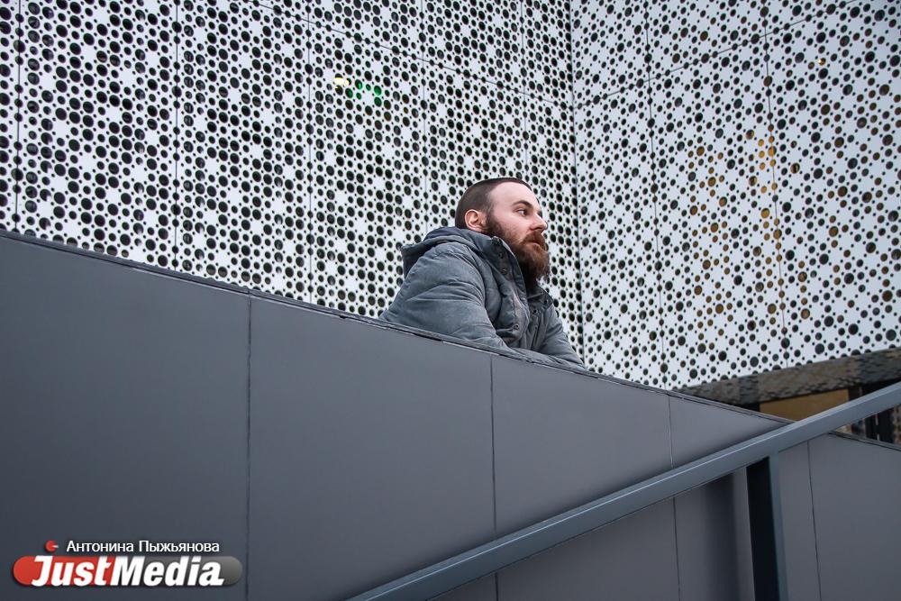 Американский художник Томас Лэмпион: «Погода в Екатеринбурге напоминает мне Чикаго». В городе +7 - Фото 1