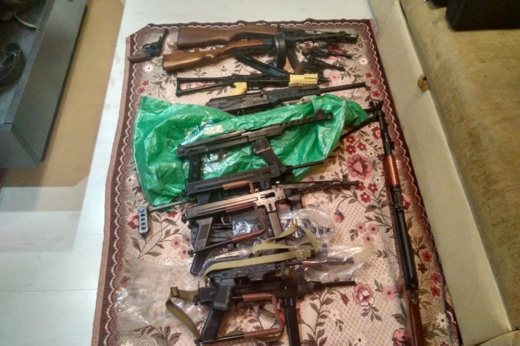 Екатеринбуржец открыл магазин-мастерскую, где делал пистолеты-пулеметы и автоматы  - Фото 1