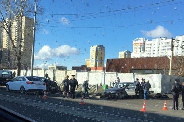 У Южного автовокзала в жутком ДТП погиб человек - Фото 1