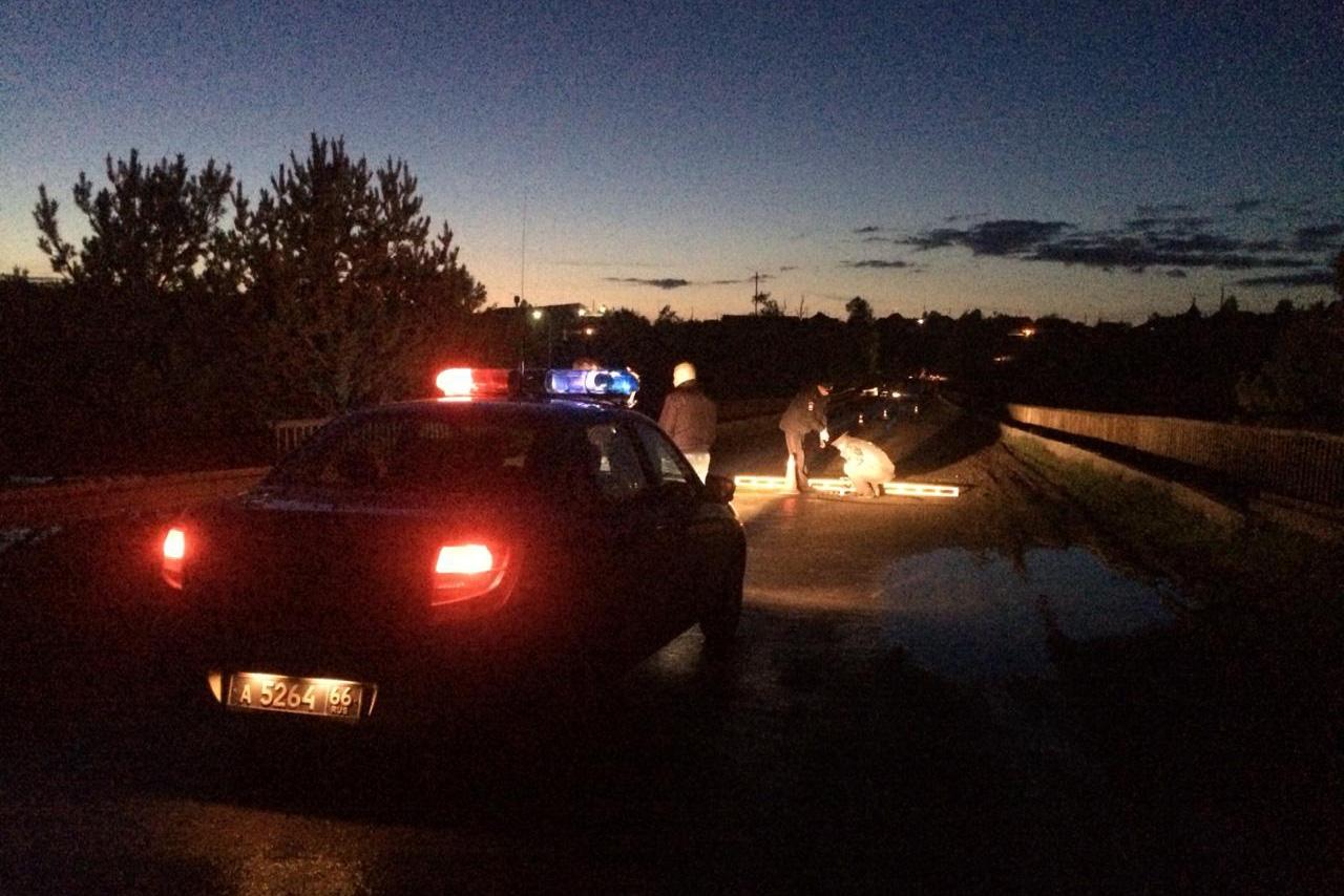 Под Алапаевском «пятерка» улетела с моста. Погибли 5 человек - Фото 1