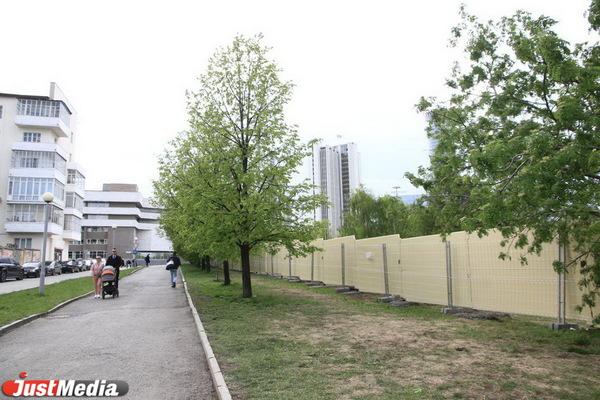 РПЦ сожалеет о насилии на стройплощадке Екатерининского храма - Фото 1