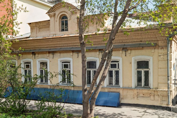 В Екатеринбурге отремонтируют здание колледжа, которое пытаются отсудить представители РПЦ - Фото 1
