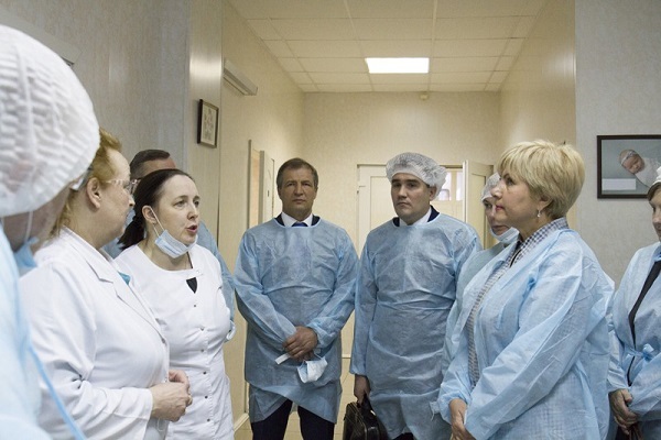 Екатеринбургские депутаты собираются заложить в бюджет деньги на новый переход в перинатальном центре - Фото 1