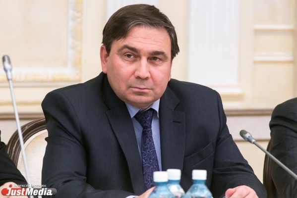 Министр ЖКХ Смирнов в первые дни мусорной реформы уже заявил о проблемах - Фото 1