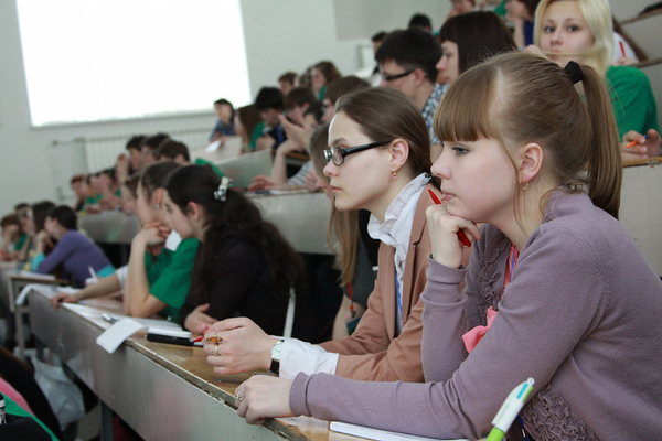 Екатеринбургские студенты скачали более 2 тысяч ТБ интернет-трафика и наговорили около 2,1 млн часов - Фото 1