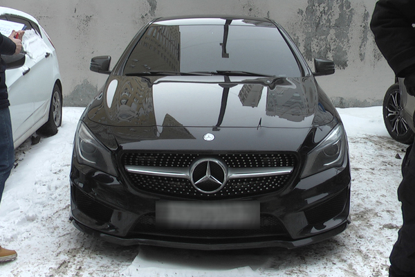 Екатеринбуржец лишился Mercedes-Benz за долг в 400 тысяч рублей - Фото 1