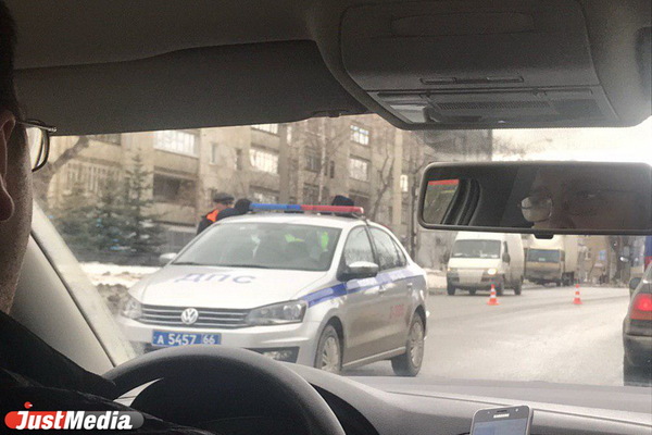 На Белинского возле школы 14-летняя девочка попала под машину - Фото 1