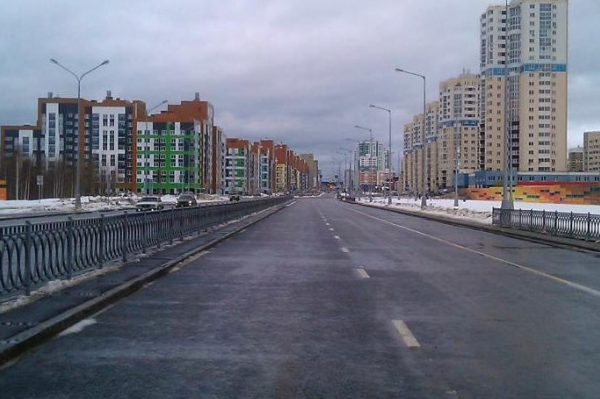 В Екатеринбурге открыли движение транспорта по проспекту Академика Сахарова - Фото 1