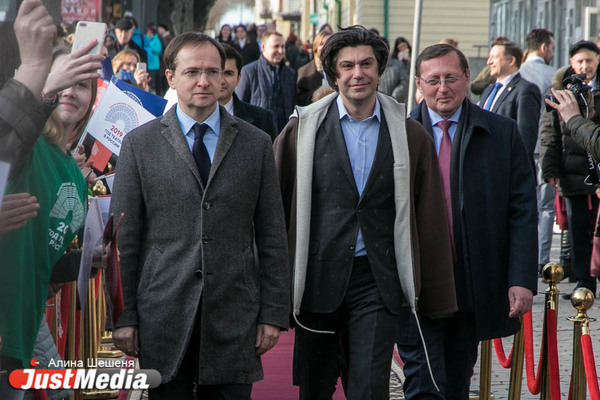 Мединский и Цискаридзе открыли Всероссийский театральный марафон в Екатеринбурге - Фото 1