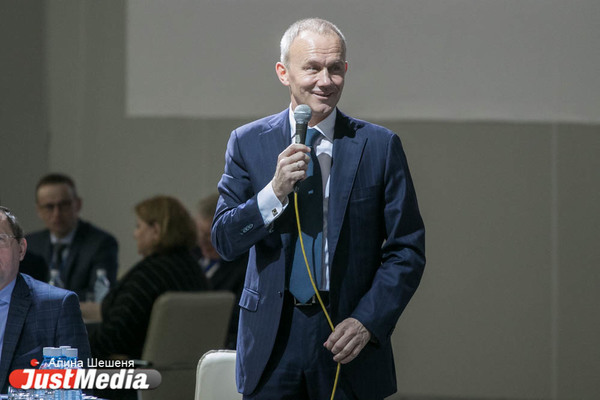 «Вам просто кажется, что я новый для региона человек». Олег Чемезов рассказал о первых днях работы в свердловском правительстве - Фото 1